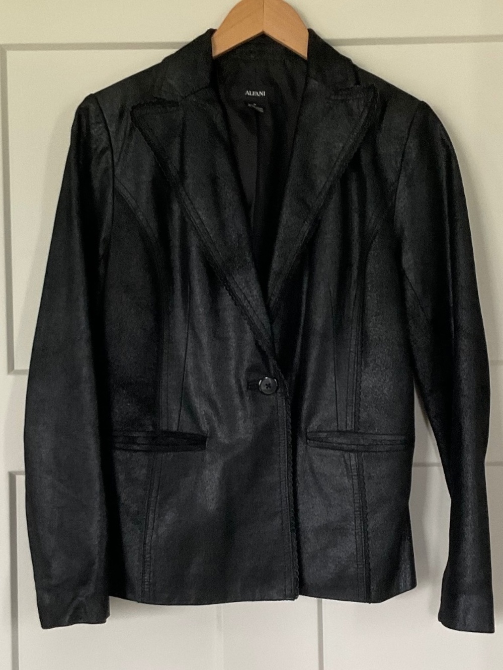 Alfani Women's Black w/ Metallic Sparkle Leather Jacket Blazer Scalloped Edge